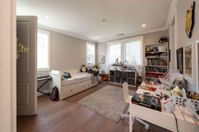 Enlarge photo 38