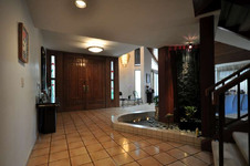 Enlarge photo 2