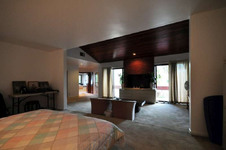 Enlarge photo 48