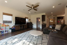 Enlarge photo 32