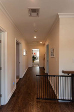 Enlarge photo 36