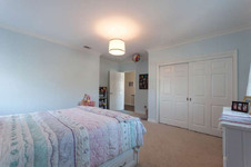 Enlarge photo 47