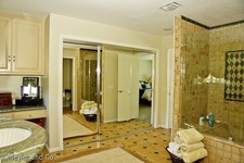 Enlarge photo 31