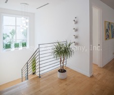 Enlarge photo 29