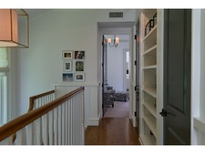 Enlarge photo 92