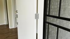 Enlarge MOV 44