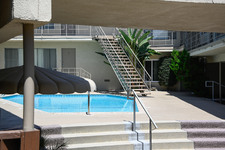 Enlarge photo 33