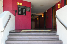 Enlarge photo 17