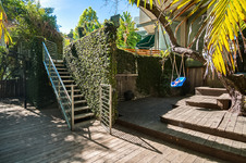 Enlarge photo 69