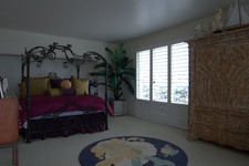 Enlarge photo 67
