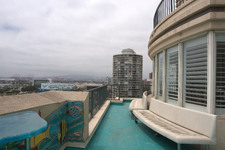 Enlarge photo 89