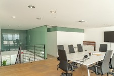 Enlarge photo 23