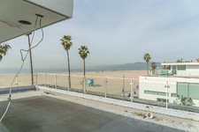 Enlarge photo 35