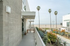 Enlarge photo 43