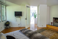 Enlarge photo 33