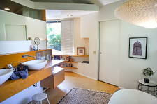 Enlarge photo 40