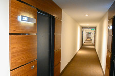 Enlarge photo 33