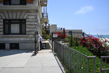Enlarge photo 88