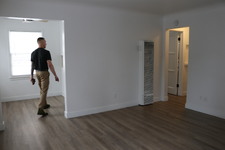 Enlarge photo 12