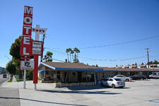 DON'S MOTEL LONG BEACH