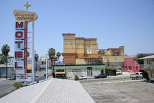 HOLLYWOOD PREMIER HOTEL
