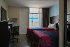 Enlarge photo 12