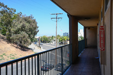 Enlarge photo 68
