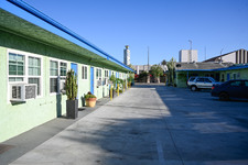 Enlarge photo 8