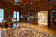 Enlarge photo 25