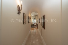 Enlarge photo 44