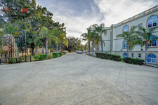 Enlarge photo 118