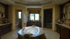 Enlarge photo 47