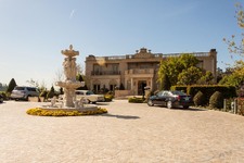 Enlarge photo 2