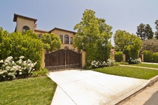 212 N Carmelina Ave