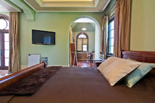 Enlarge photo 52
