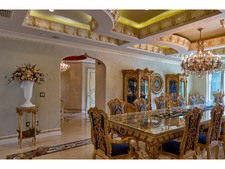 Enlarge photo 44