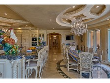 Enlarge photo 52