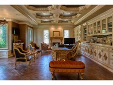 Enlarge photo 65