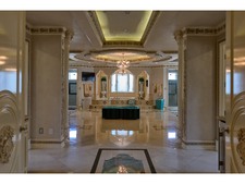 Enlarge photo 92