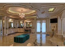 Enlarge photo 96