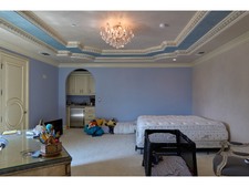 Enlarge photo 119