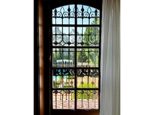 Enlarge photo 32