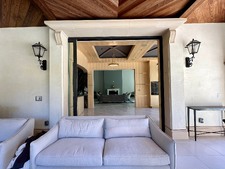 Enlarge photo 32