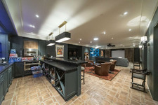 Enlarge photo 49