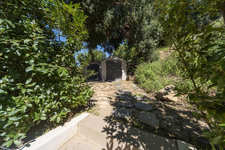 Enlarge photo 105