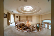 Enlarge photo 51