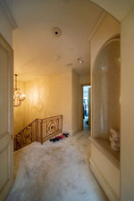 Enlarge photo 52