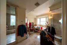 Enlarge photo 68