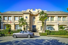 817 N Whittier Dr
