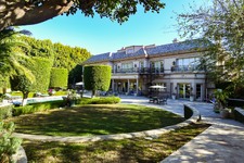 Enlarge photo 35